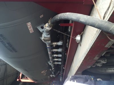 Tank containers for powders and granules 1